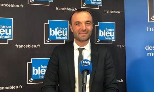 Interview face à la presse